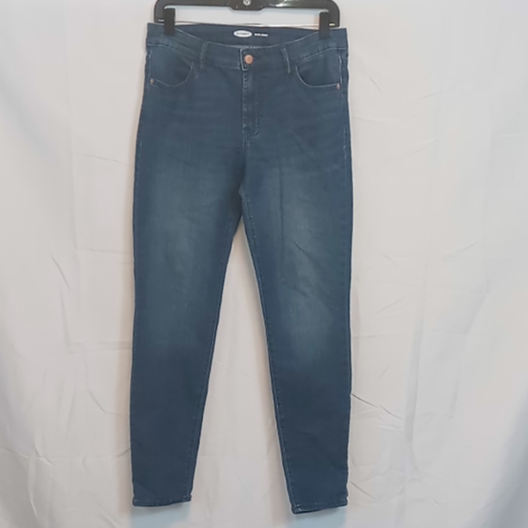 Old Navy Denim - Womens old navy super skinny jeans size 8